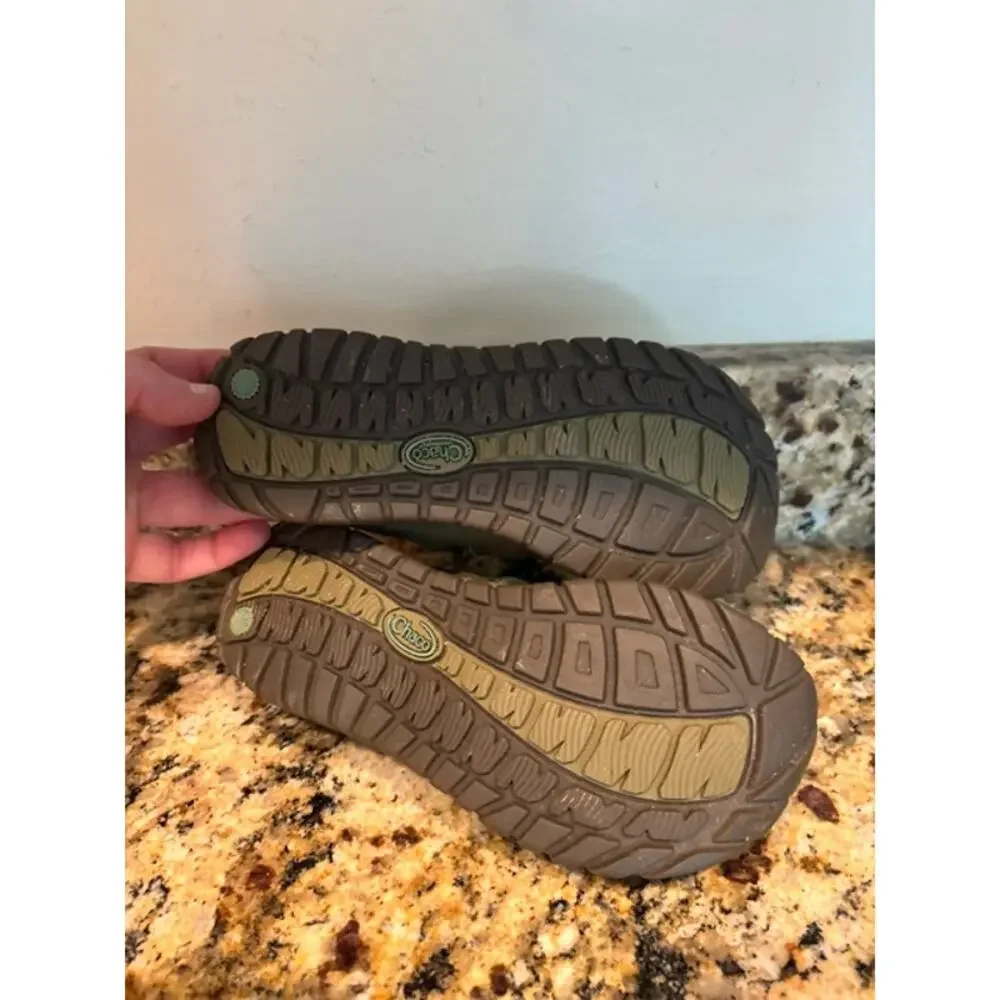 Chaco Kid's Outcross Water Shoes Sandal Outdoor Youth Size 2 Lace Up